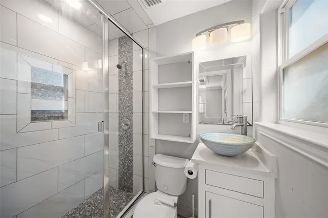 $295,000 | 710 West Harwood Road, Euless, TX 76039