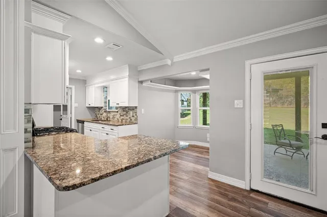 $295,000 | 710 West Harwood Road, Euless, TX 76039