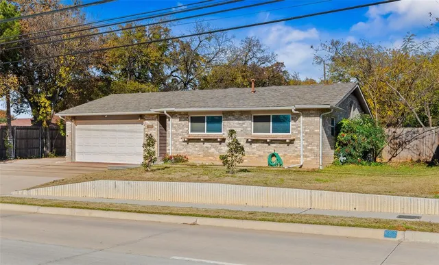 $295,000 | 710 West Harwood Road, Euless, TX 76039