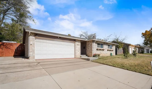 $295,000 | 710 West Harwood Road, Euless, TX 76039