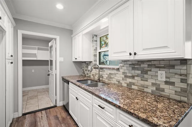 $295,000 | 710 West Harwood Road, Euless, TX 76039