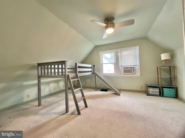 $2,300 | 303 Willow Avenue, Baltimore, MD 21206