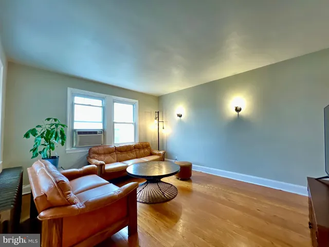 $2,300 | 303 Willow Avenue, Baltimore, MD 21206