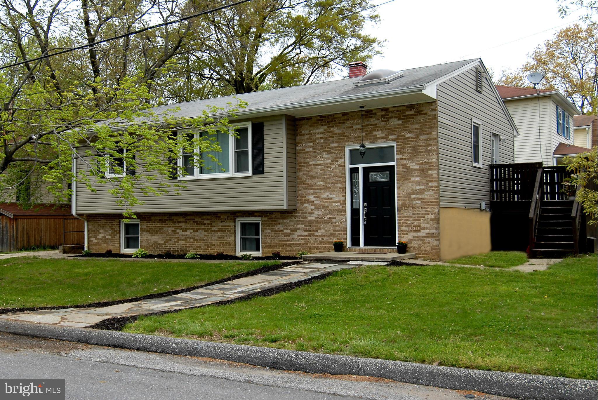 318 Salisbury Road Edgewater, MD 21037 - Photo 2 of 27 Exterior (Front)