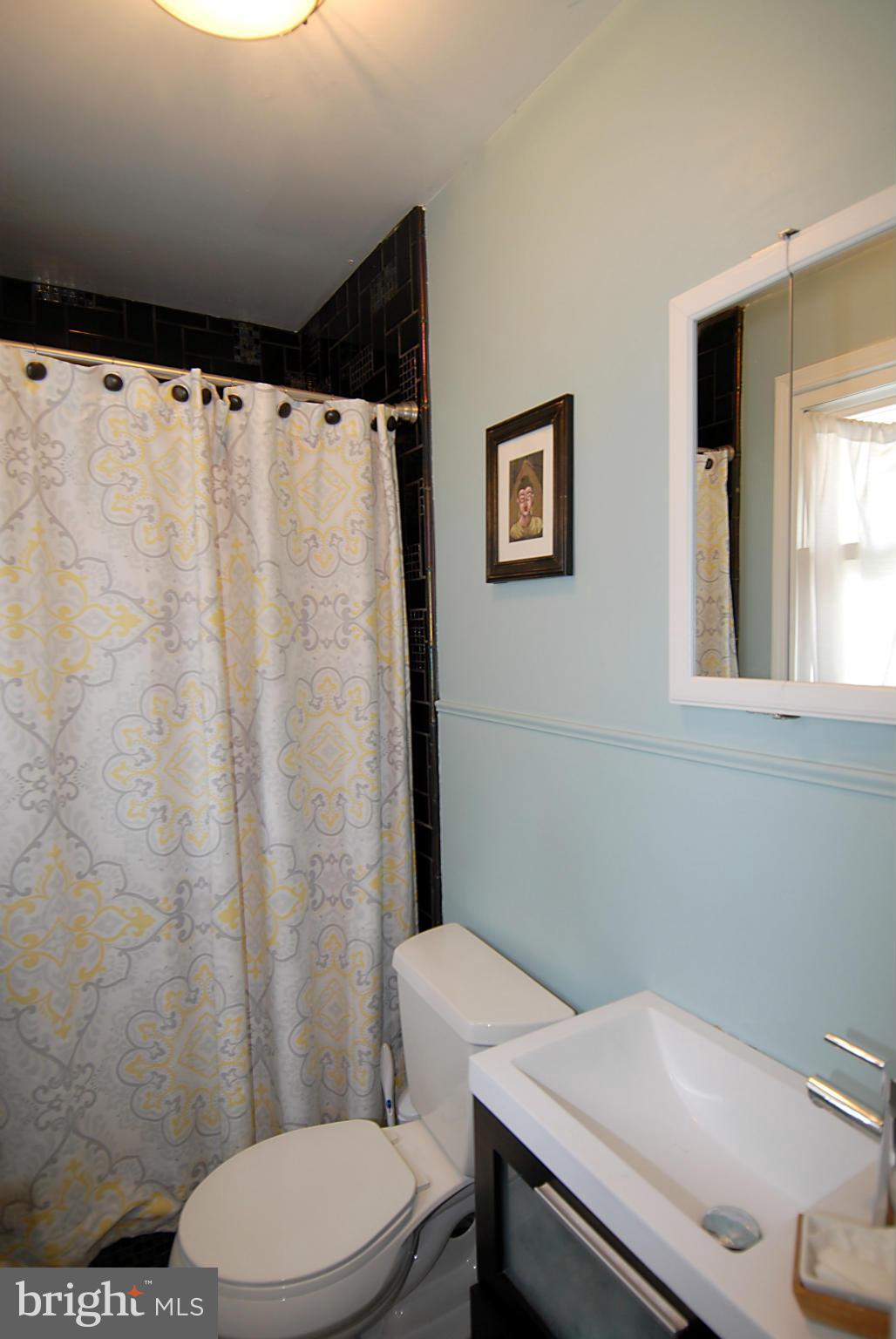 318 Salisbury Road Edgewater, MD 21037 - Photo 15 of 27 Master Bath
