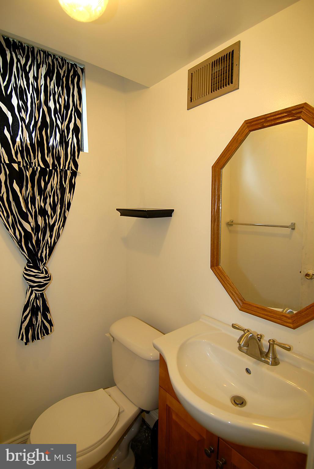 318 Salisbury Road Edgewater, MD 21037 - Photo 24 of 27 Half Bath on Lower Level