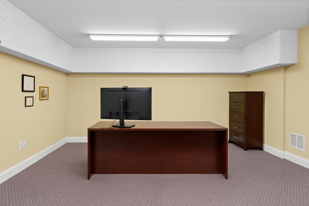 1530 Woodstock Road Roswell, GA 30075 - Photo 35 of 59