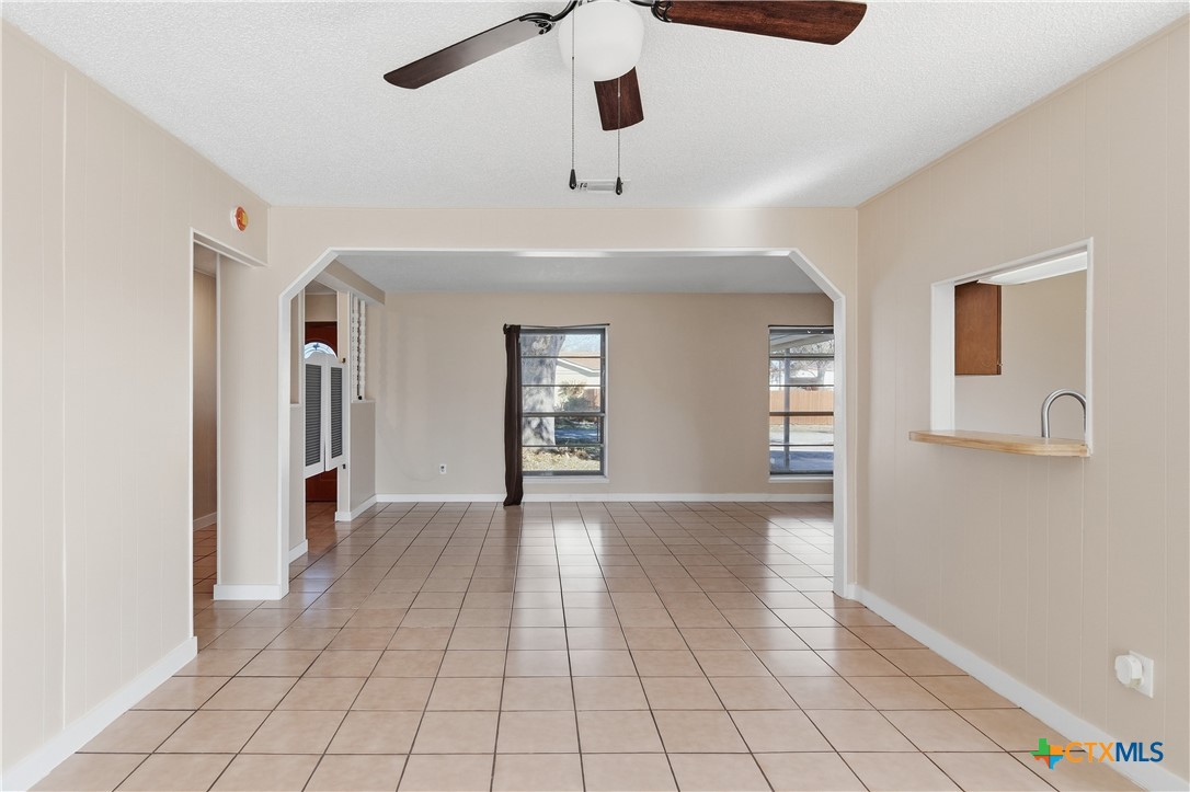 102 Runnel Street Seguin, TX 78155 - Photo 7 of 34 a view of an empty room and window