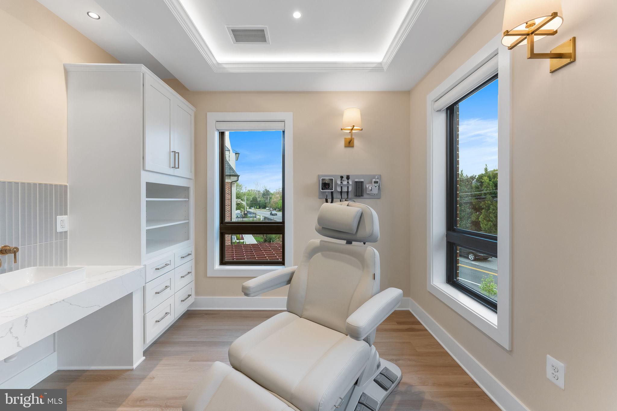 1620 Chain Bridge Road McLean, VA 22101 - Photo 49 of 68 a living room with furniture and a window