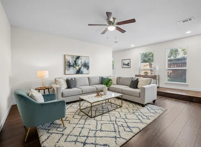 $1,900 | 11355 Quail Run Street, Dallas, TX 75238