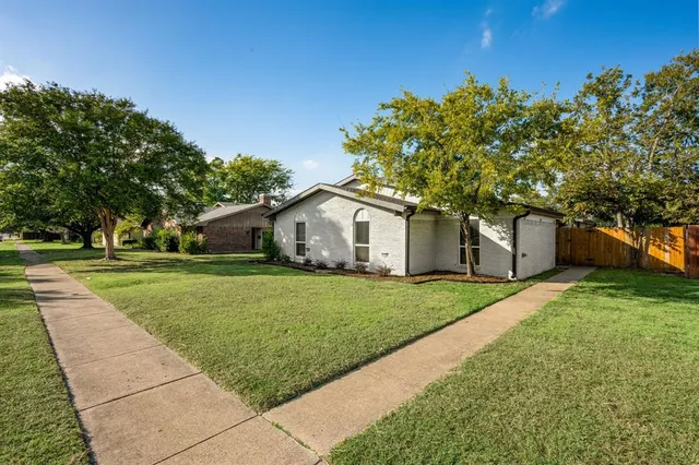 $1,850 | 11355 Quail Run Street, Dallas, TX 75238