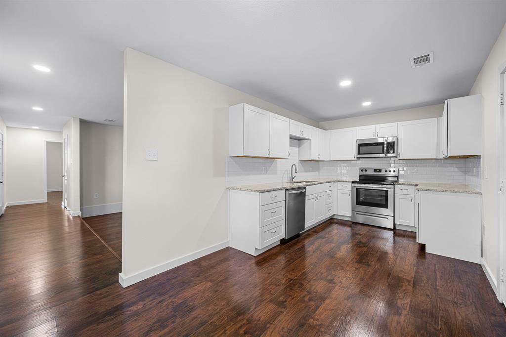 11355 Quail Run Street Dallas, TX 75238 - Photo 9 of 23