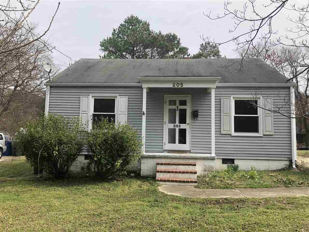 205 Baggett Avenue Raleigh, NC 27604 - Photo 1 of 5 Photo 1