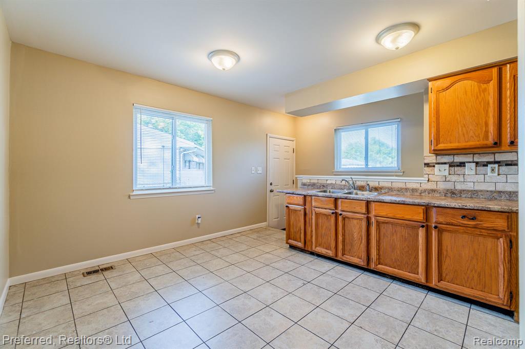 4045 Burns Street Inkster, MI 48141 - Photo 20 of 28