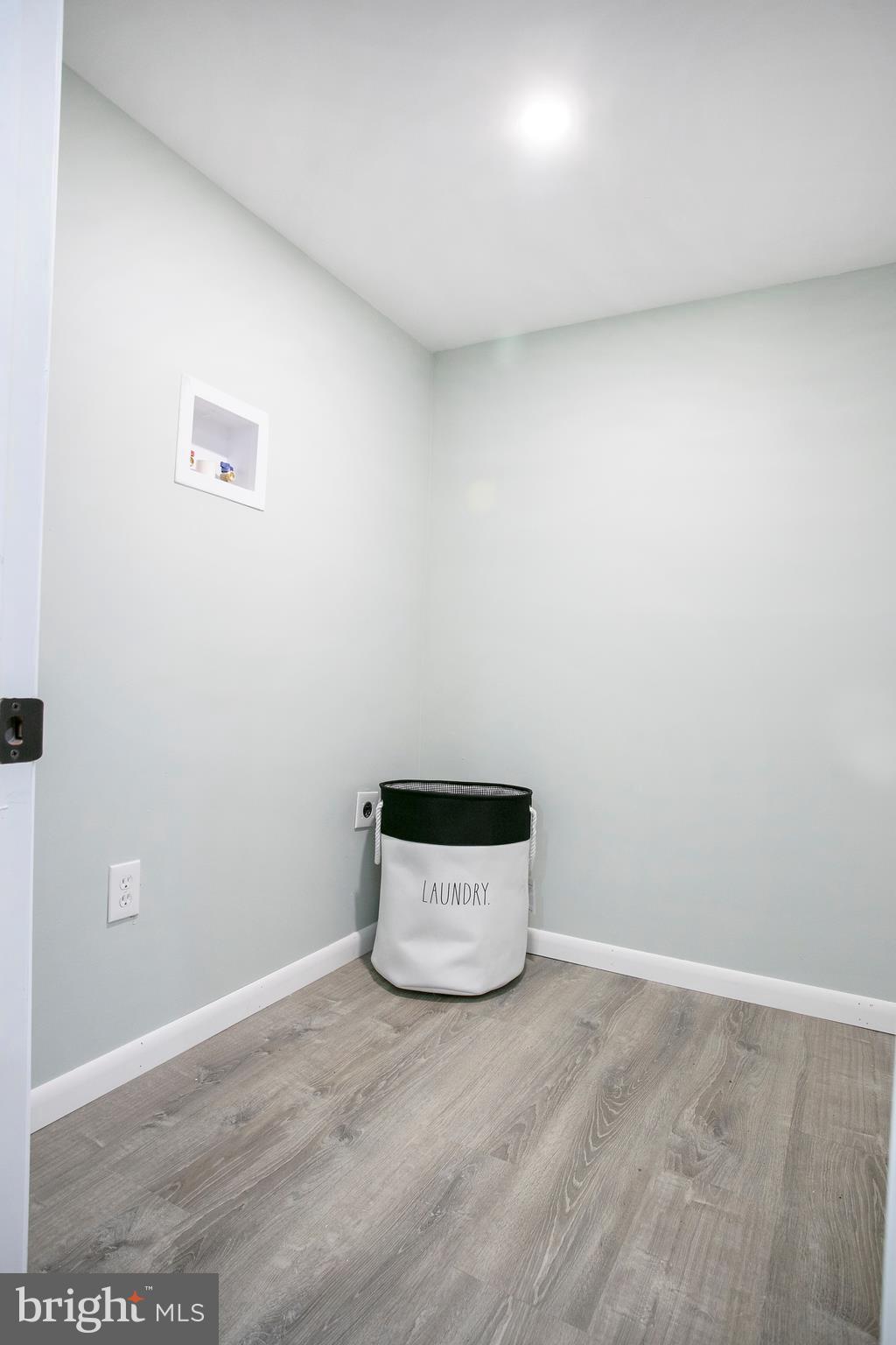 851 Rising Sun Road Telford, PA 18969 - Photo 28 of 33 Laundry Room