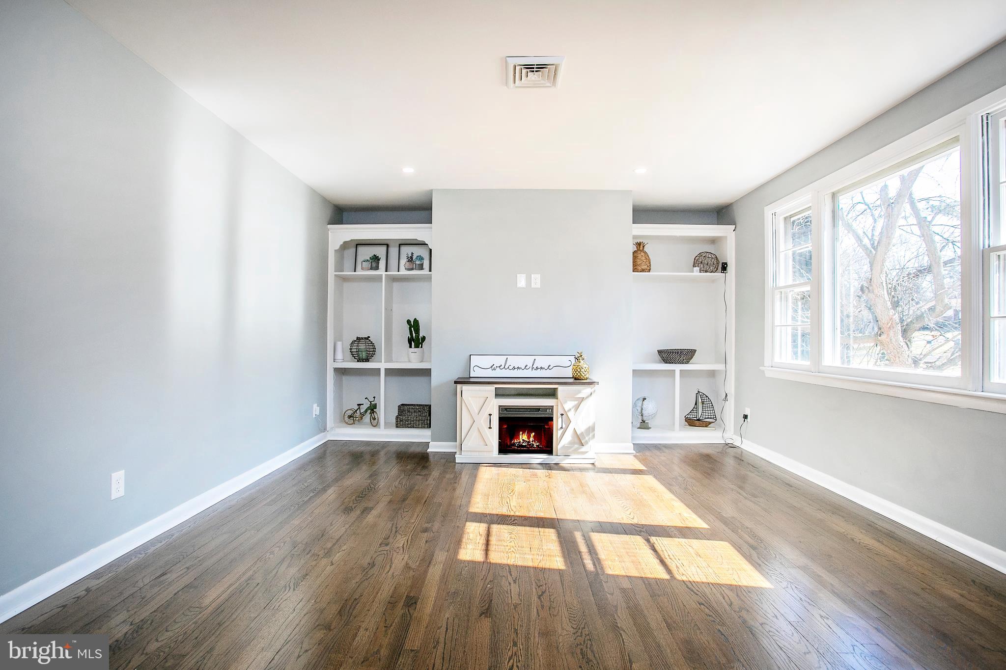 851 Rising Sun Road Telford, PA 18969 - Photo 6 of 33 Re-Finished Hardwood Floors