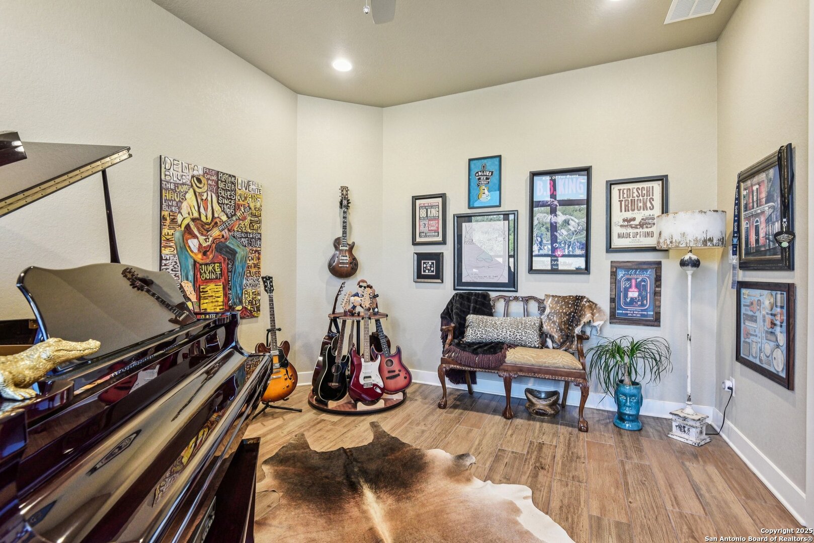 449 Hanging Oak Spring Branch, TX 78070 - Photo 34 of 49 a view of a room with gym equipment