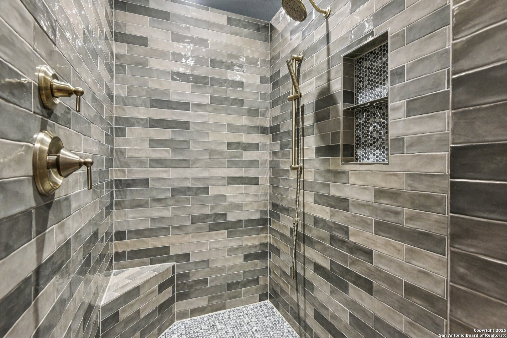 449 Hanging Oak Spring Branch, TX 78070 - Photo 40 of 49 a bathroom with a shower