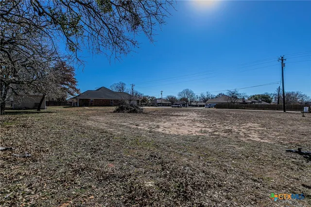 $370,000 | 313 Hamilton Drive, Gatesville, TX 76528