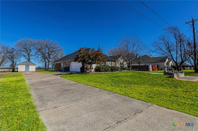 $370,000 | 313 Hamilton Drive, Gatesville, TX 76528
