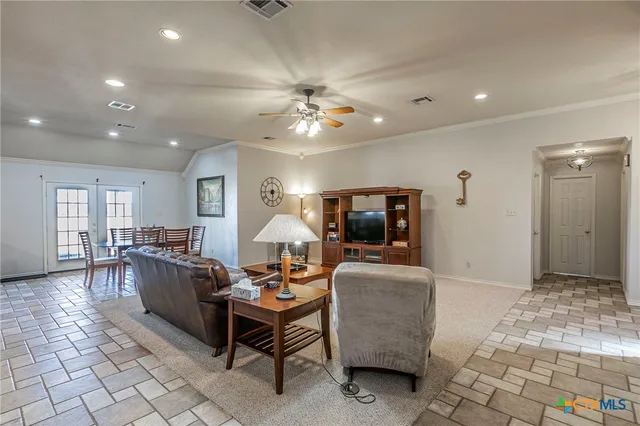 $370,000 | 313 Hamilton Drive, Gatesville, TX 76528