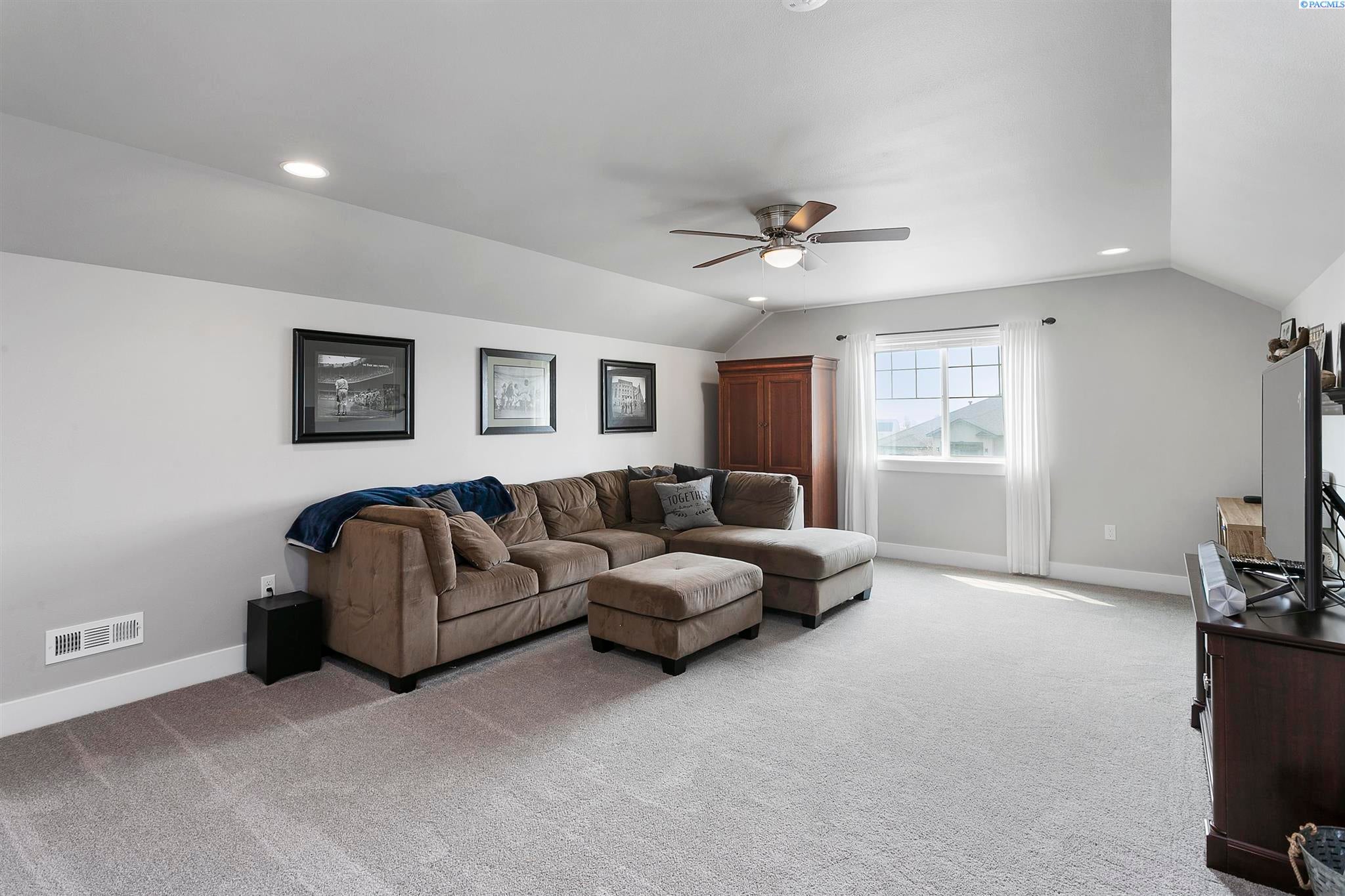 86802 Sagebrush Road Kennewick, WA 99338 - Photo 22 of 30 Gallery Image 22