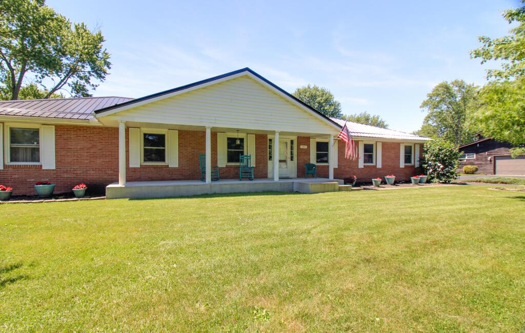 1149 Evergreen Road Marion, OH 43302 - Photo 3 of 54 IMG_9870HDR1149