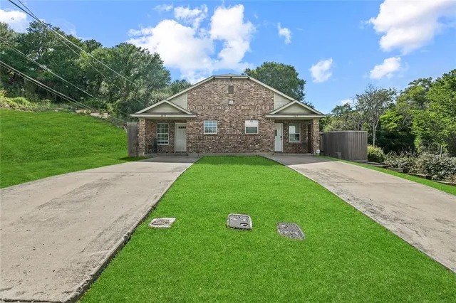 $320,000 | 2617 Prospect Avenue, Fort Worth, TX 76164