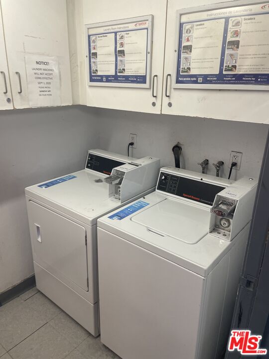 428 South Grand View Street Los Angeles, CA 90057 - Photo 28 of 29 a utility room with dryer and washer