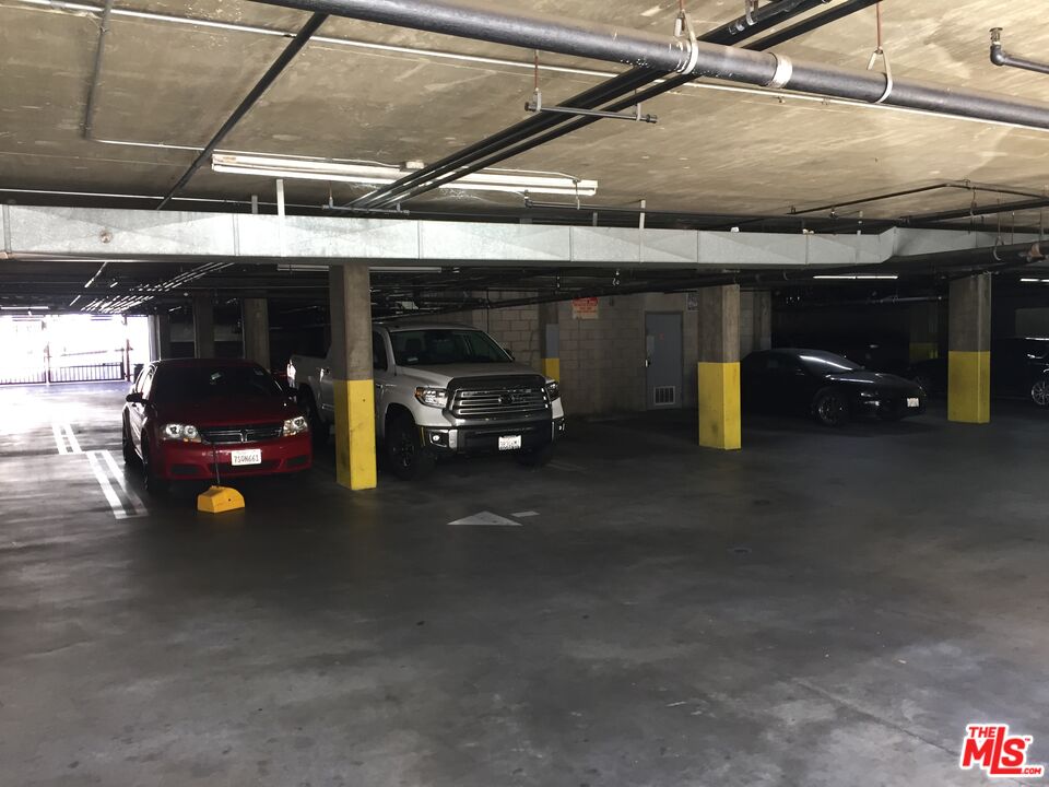428 South Grand View Street Los Angeles, CA 90057 - Photo 29 of 29 a view of parking garage