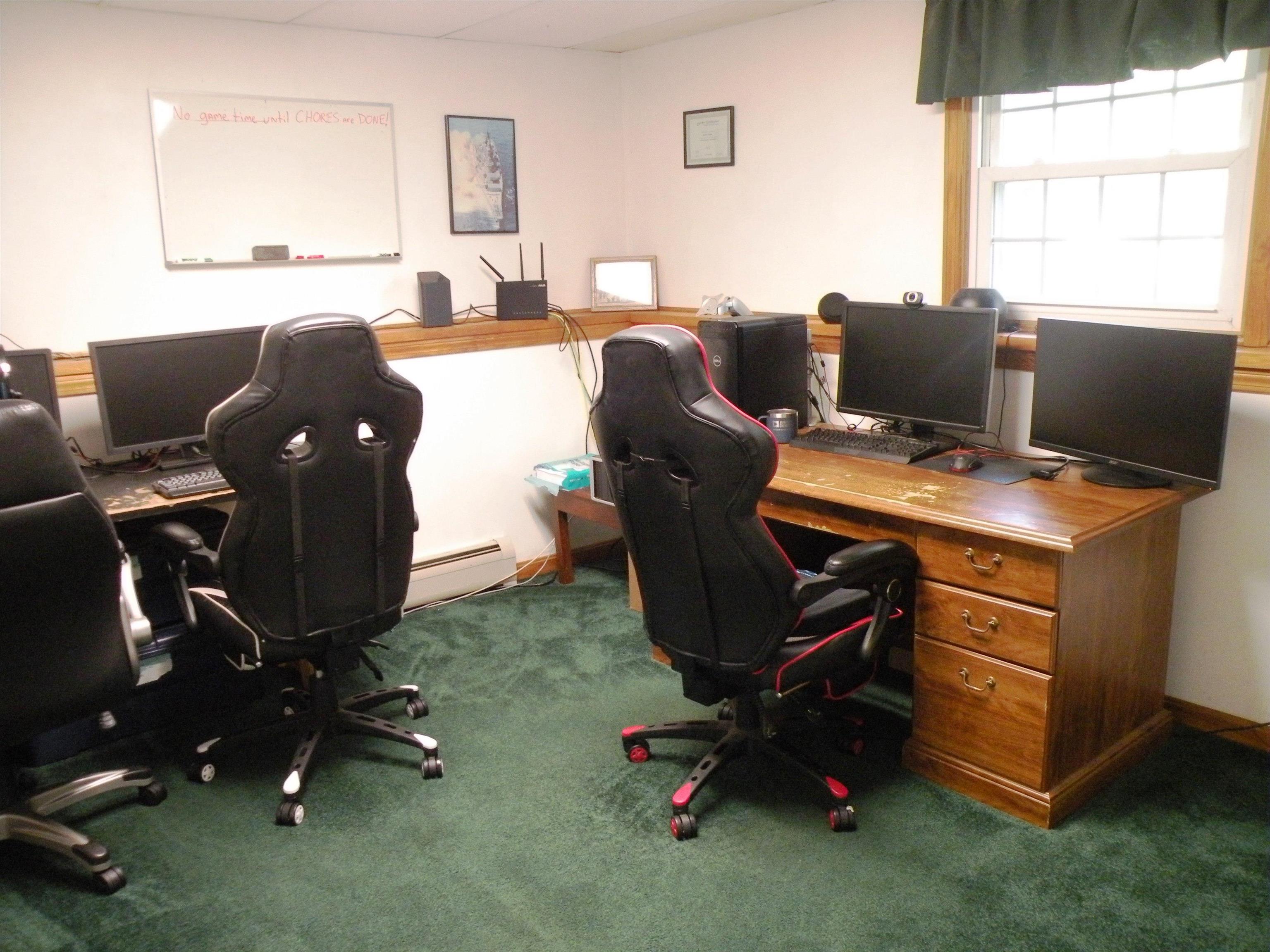 4 Kemo Circle Litchfield, NH 03052 - Photo 16 of 19