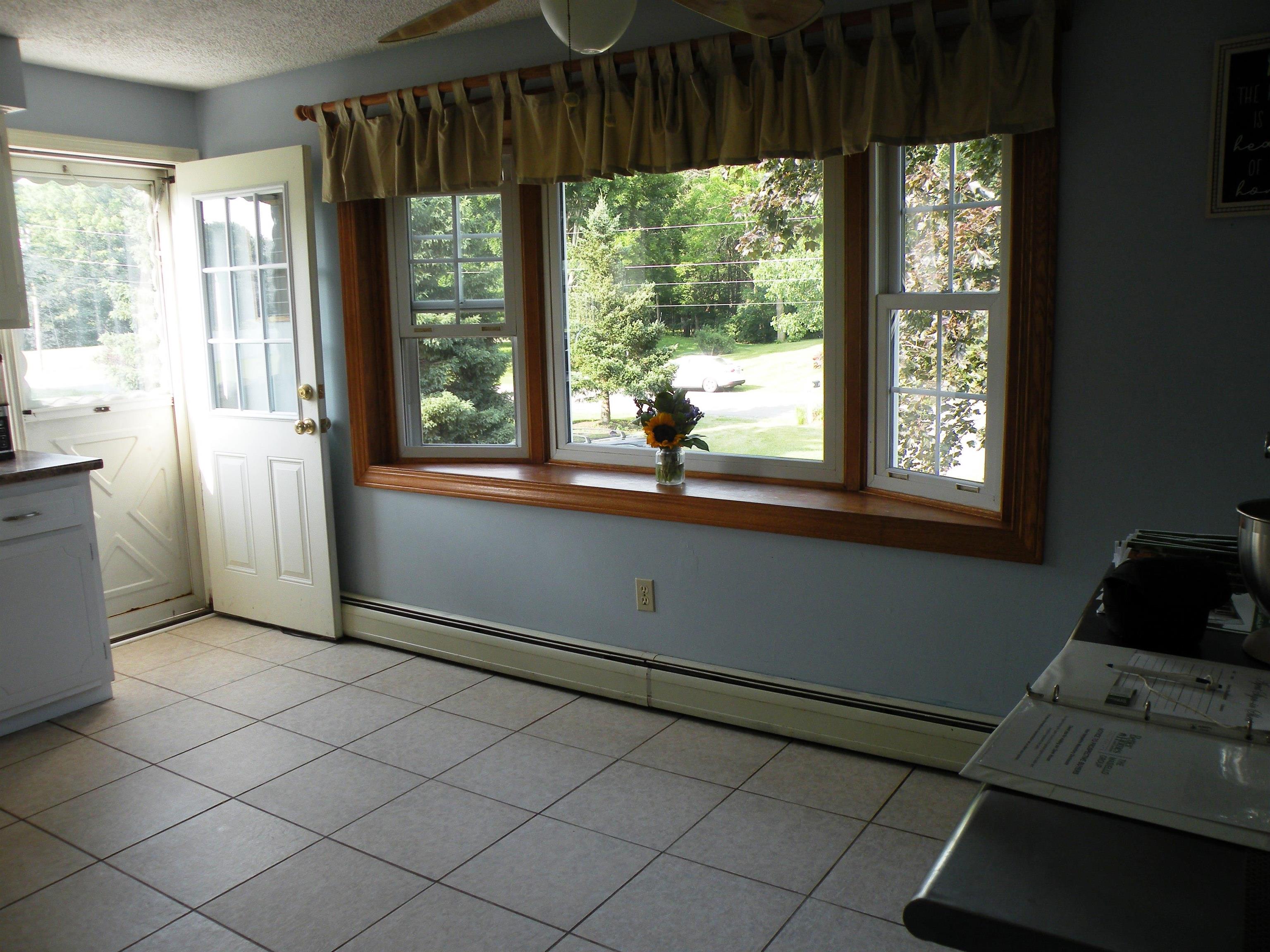 4 Kemo Circle Litchfield, NH 03052 - Photo 7 of 19