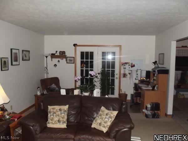 1278 Albright Mckay Road Southeast Hubbard, OH 44425 - Photo 6 of 13