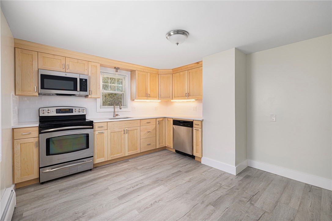 3 Mapledale Avenue Coventry, RI 02816 - Photo 11 of 27