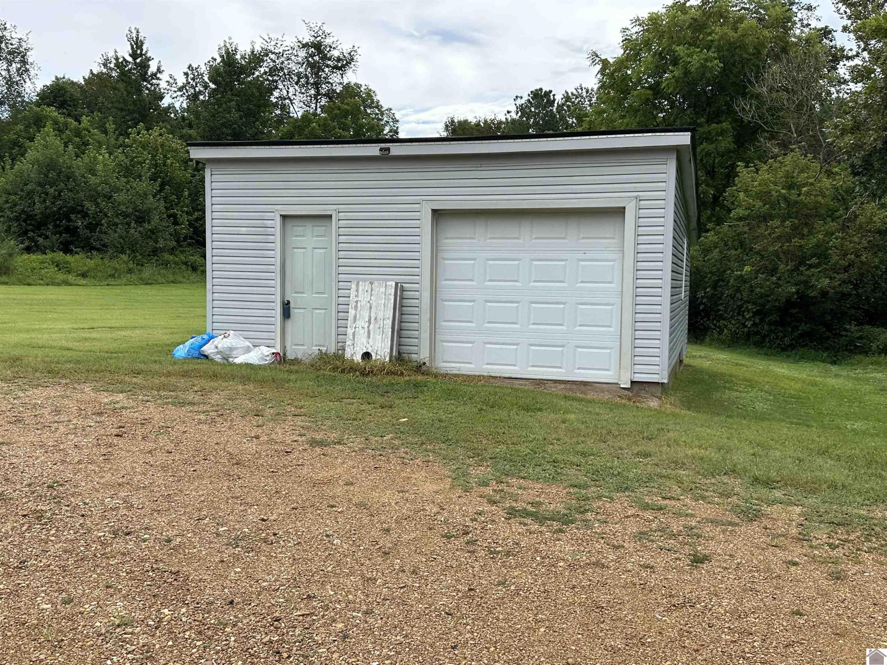 628 Hopewell Road Mayfield, KY 42066 - Photo 16 of 16 Photo 16