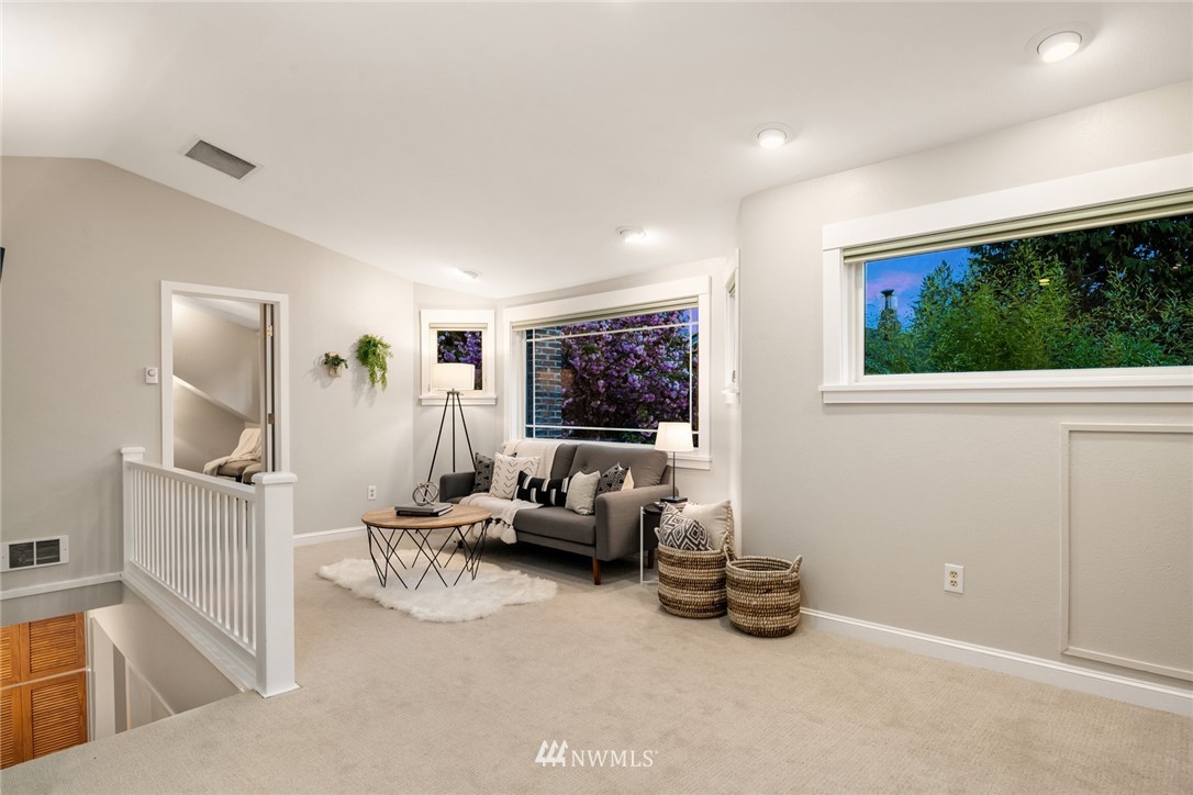 6979 47th Avenue Southwest Seattle, WA 98136 - Photo 19 of 31 Gallery Image 19