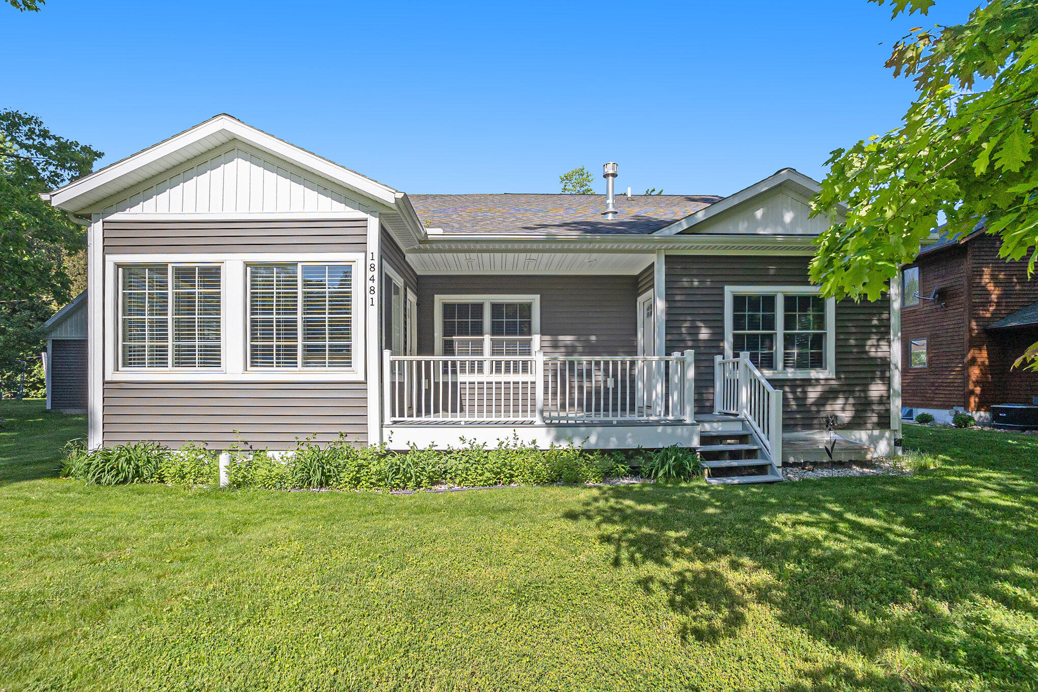 18481 North Fruitport Road Spring Lake, MI 49456 - Photo 37 of 50 011_file_608