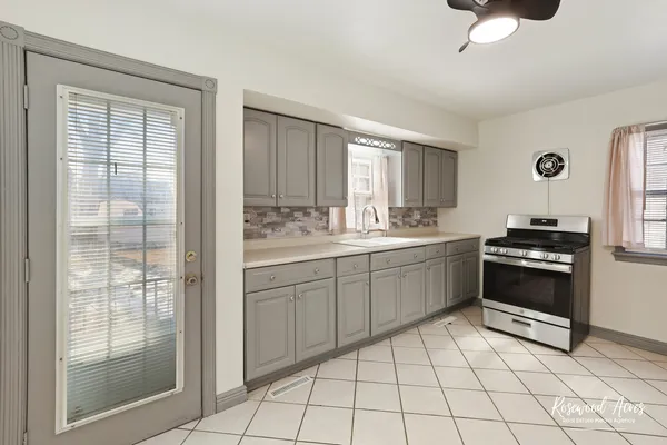 $210,000 | 1340 Lennington Circle Northeast, Kankakee, IL 60901