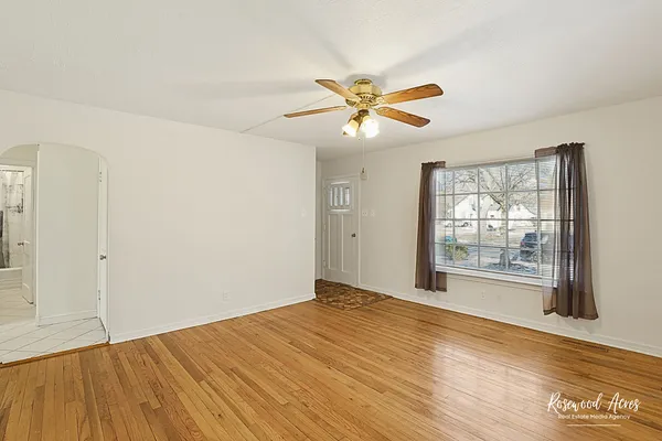 $210,000 | 1340 Lennington Circle Northeast, Kankakee, IL 60901