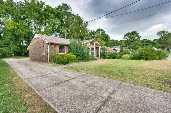 $2,350 | 5409 Country Drive, Nashville, TN 37211