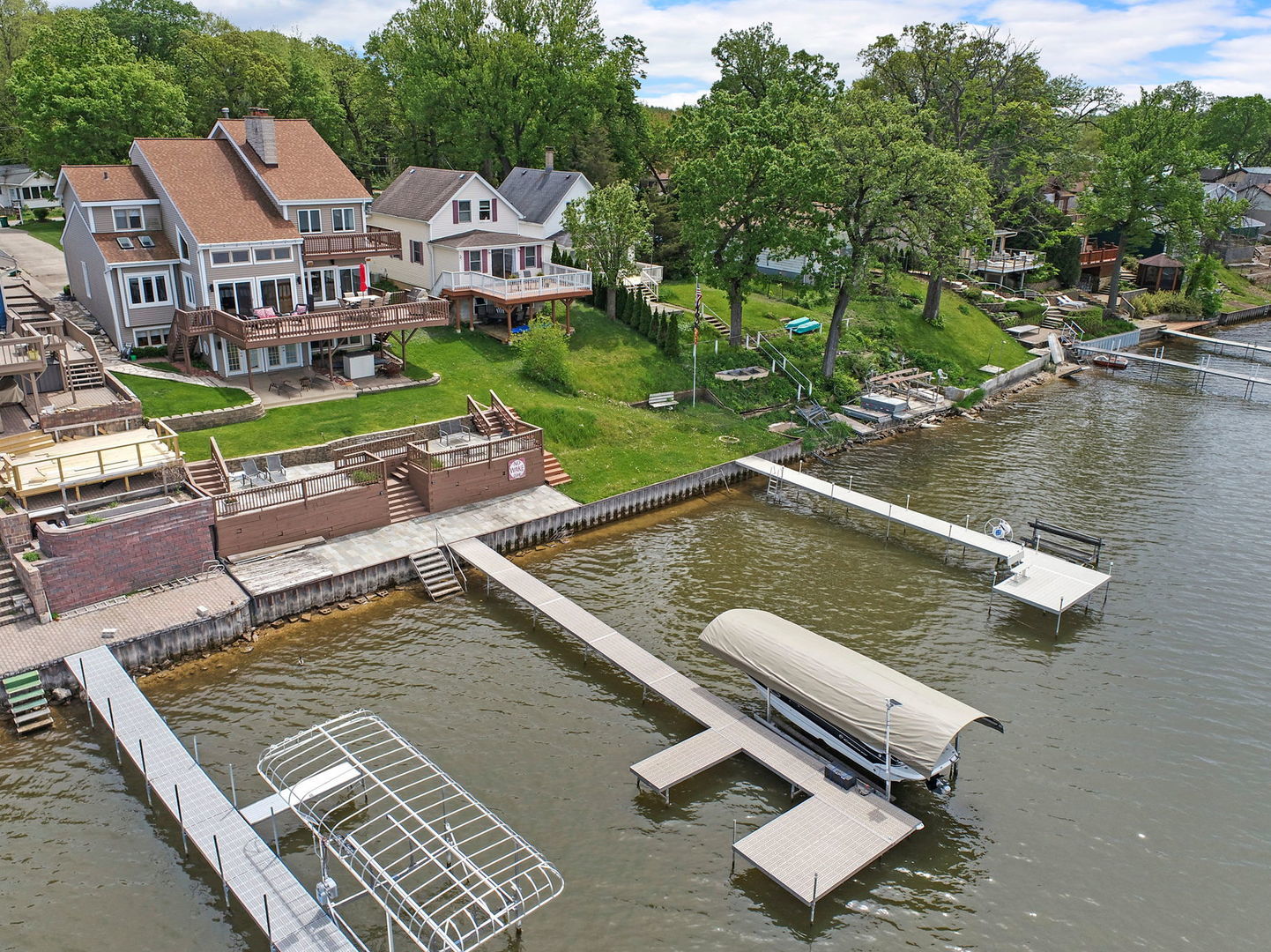 132 Eagle Point Road Fox Lake, IL 60020 - Photo 60 of 63 an aerial view of a house