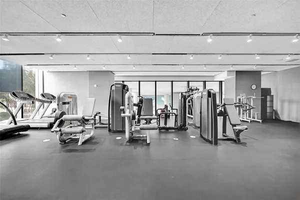 $7,500 | 460 Northeast 28th Street, Unit 2908, Miami, FL 33137