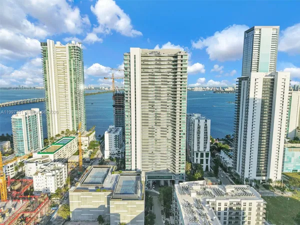 $7,500 | 460 Northeast 28th Street, Unit 2908, Miami, FL 33137