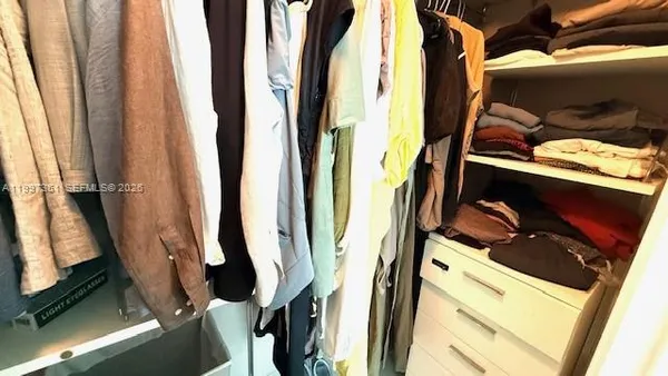 $7,500 | 460 Northeast 28th Street, Unit 2908, Miami, FL 33137