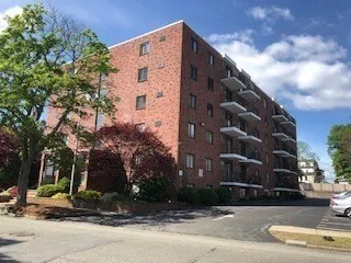 $2,300 | 95 Nahant Street, Unit 28, Lynn, MA 01902