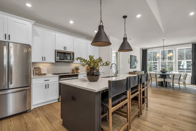 $425,500 | 2608 Butlers Green Circle, Unit 11, Chattanooga, TN 37421