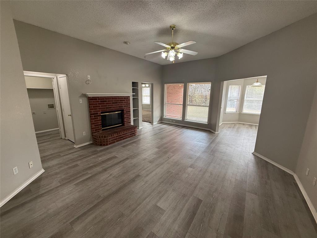 768 Hunter Court Azle, TX 76020 - Photo 6 of 26