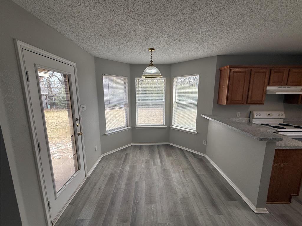 768 Hunter Court Azle, TX 76020 - Photo 8 of 26