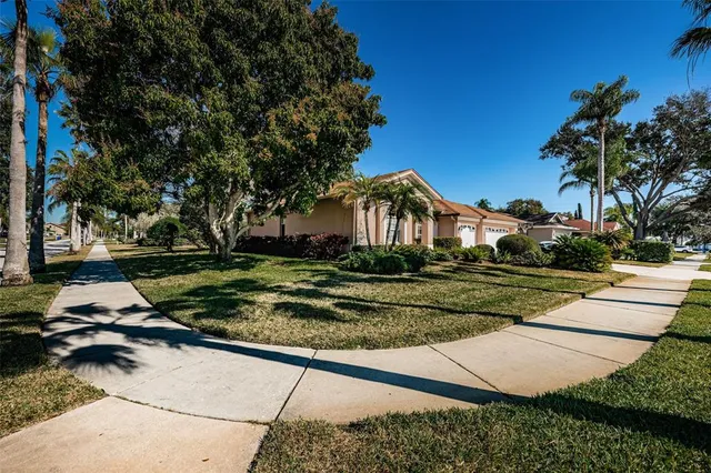 $725,000 | 2700 Jarvis Circle, Palm Harbor, FL 34683