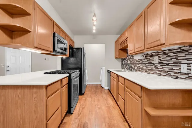 $300,000 | 8201 Camino Colegio, Unit 221, Rohnert Park, CA 94928